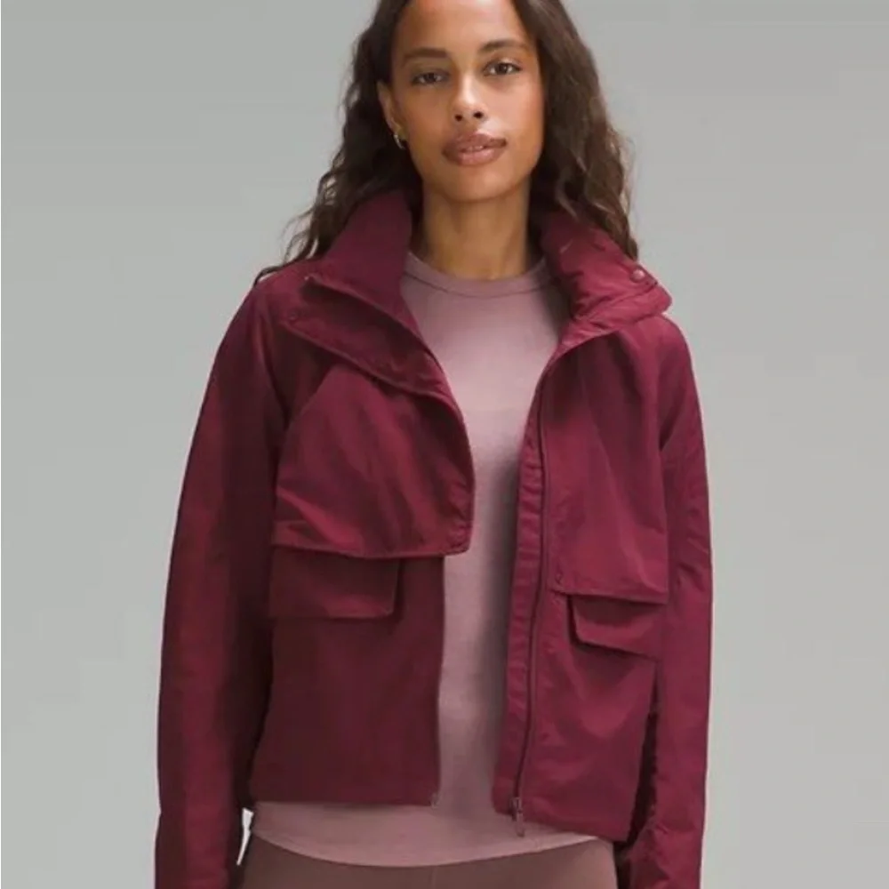Lululemon Always Effortless Jacket
Wine Berry, Size 2 - Picture 4 of 6